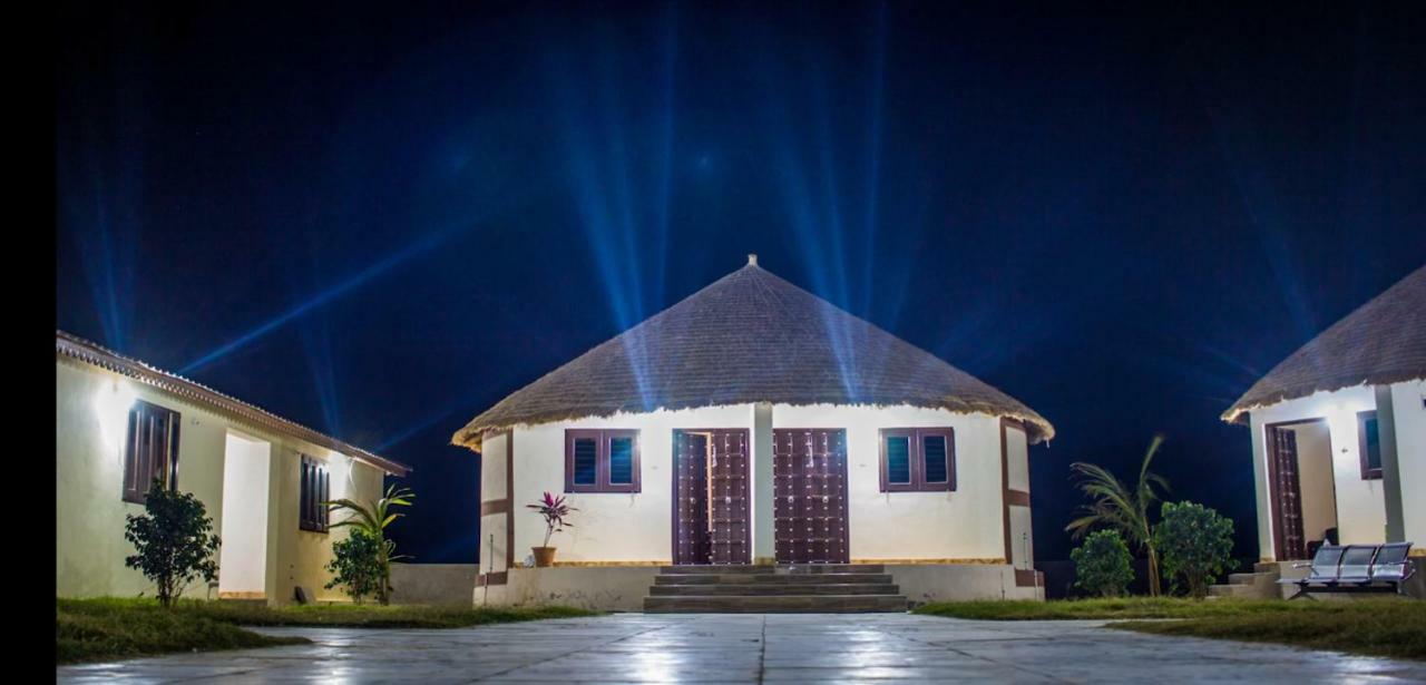 Rann Resort Dholavira Eksteriør billede